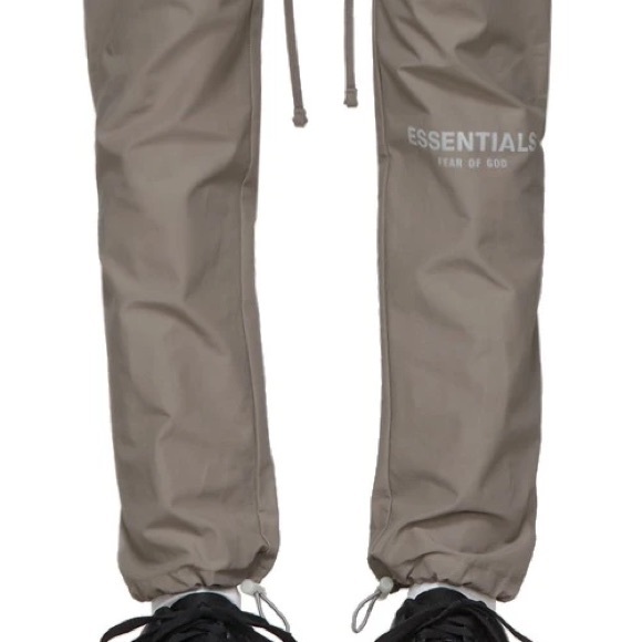 FEAR OF GOD ESSENTIALS
Grey Track Lounge Pants - Picture 6 of 11